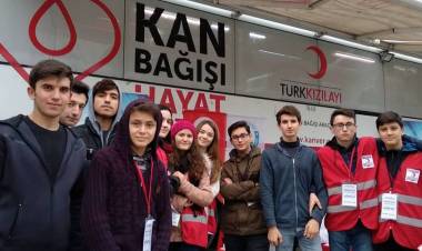 Köprülüler Anadolu Lisesi Kan Bağışı Kampanyası Düzenledi