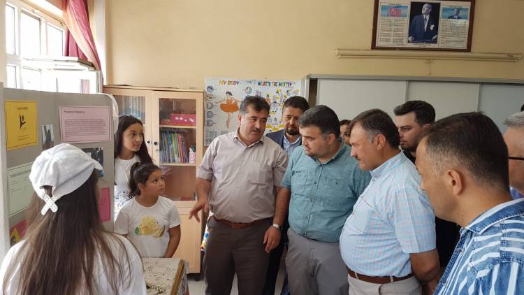 Yukarınarlı Ortaokulu'nda 4. Tübitak Bilim Fuarı Gerçekleştirildi