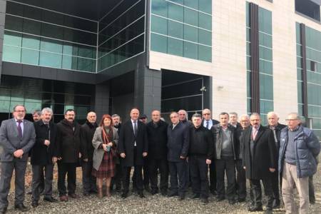 CHP İl Başkanı Akçagöz Vezirköprü Hastane İnşaatı Önünde Basın Açıklaması Yaptı